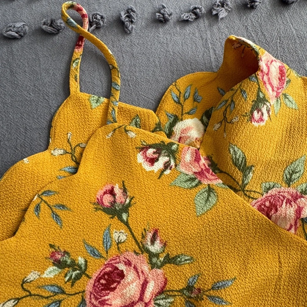 Women's Floral Top Bundle - Red and Yellow - Picture 8 of 8